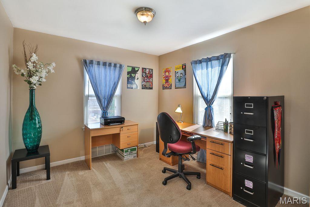 326 East Glendale Road Webster Groves, MO 63119 - Photo 13 of 21