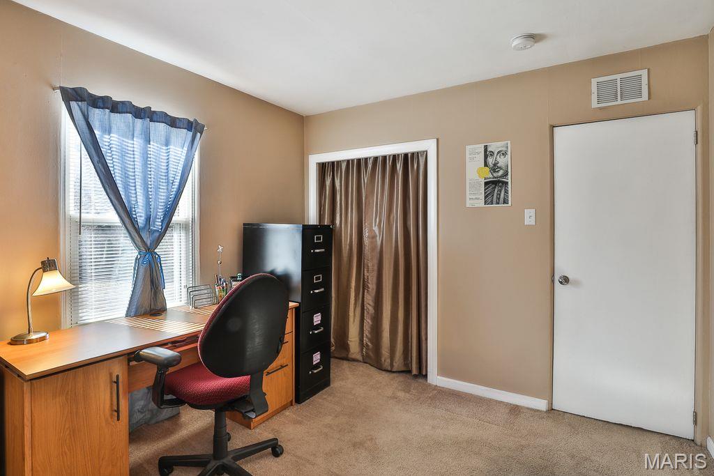 326 East Glendale Road Webster Groves, MO 63119 - Photo 14 of 21