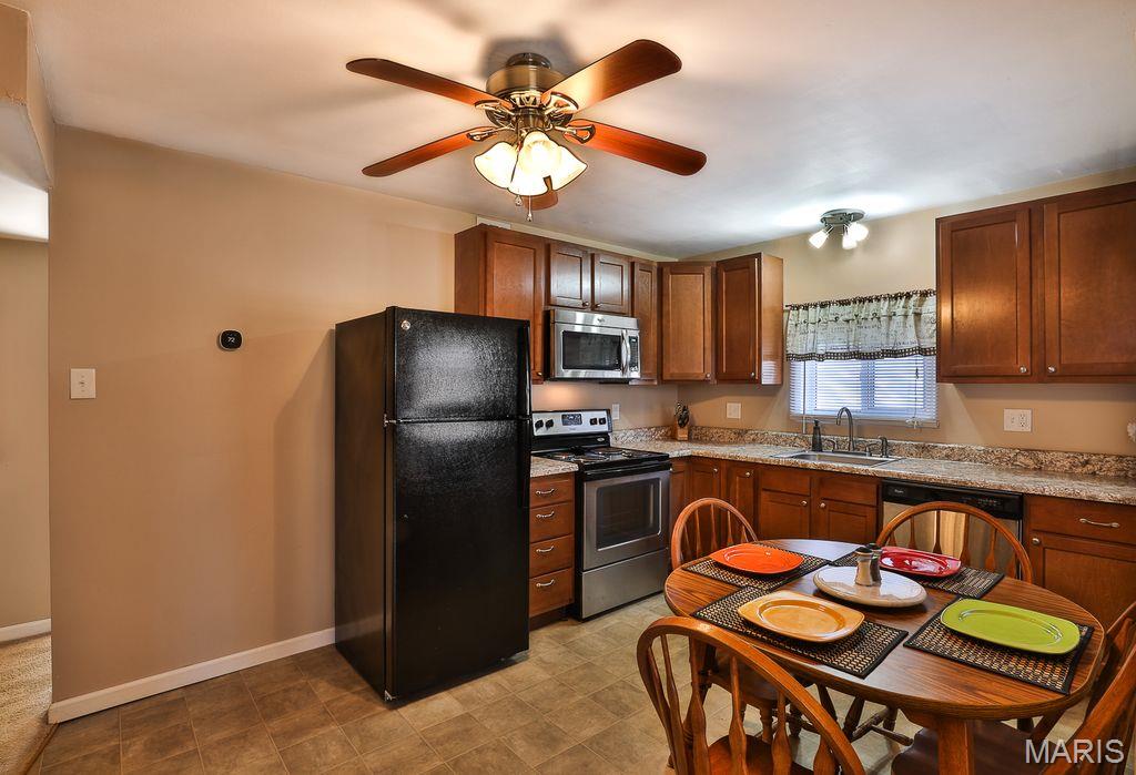 326 East Glendale Road Webster Groves, MO 63119 - Photo 7 of 21