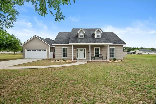 $355,000 | 6338 Sun Dell Circle, Blackshear, GA 31516