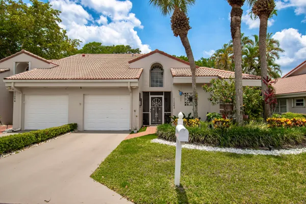 $445,000 | 11062 Autoro Court, Unit 11062, Boca Raton, FL 33498