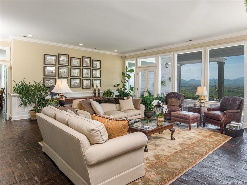 58 Running Ridge Road Asheville, NC 28804 - Photo 15 of 36 Gallery Image 15
