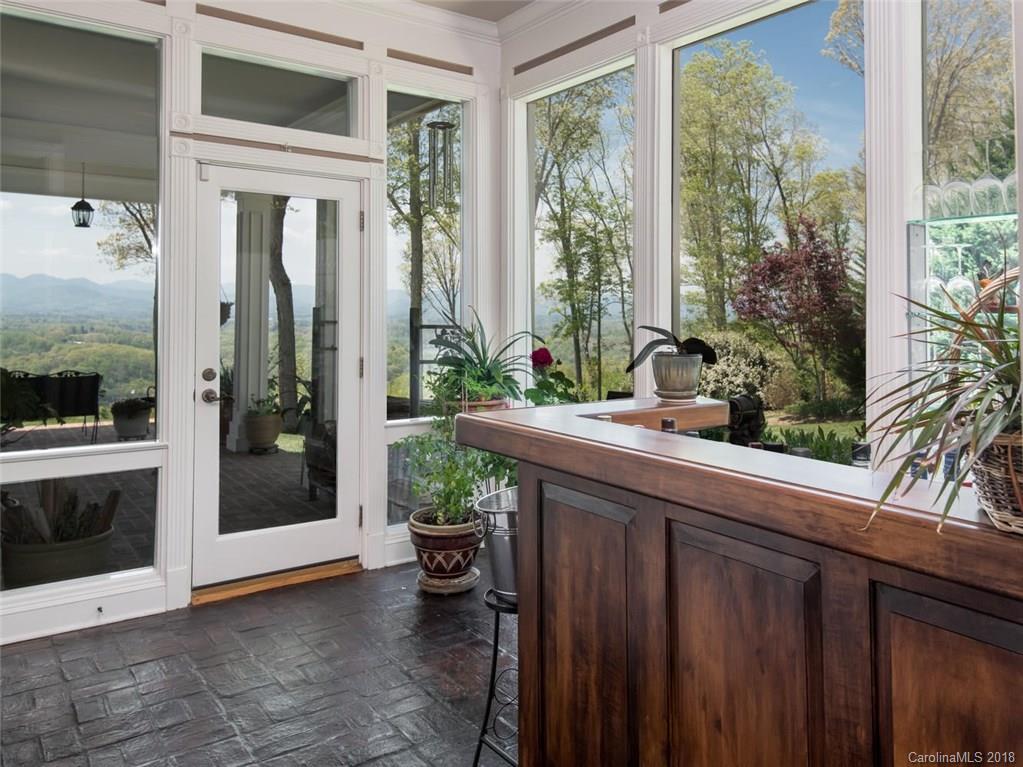 58 Running Ridge Road Asheville, NC 28804 - Photo 17 of 36 Gallery Image 17
