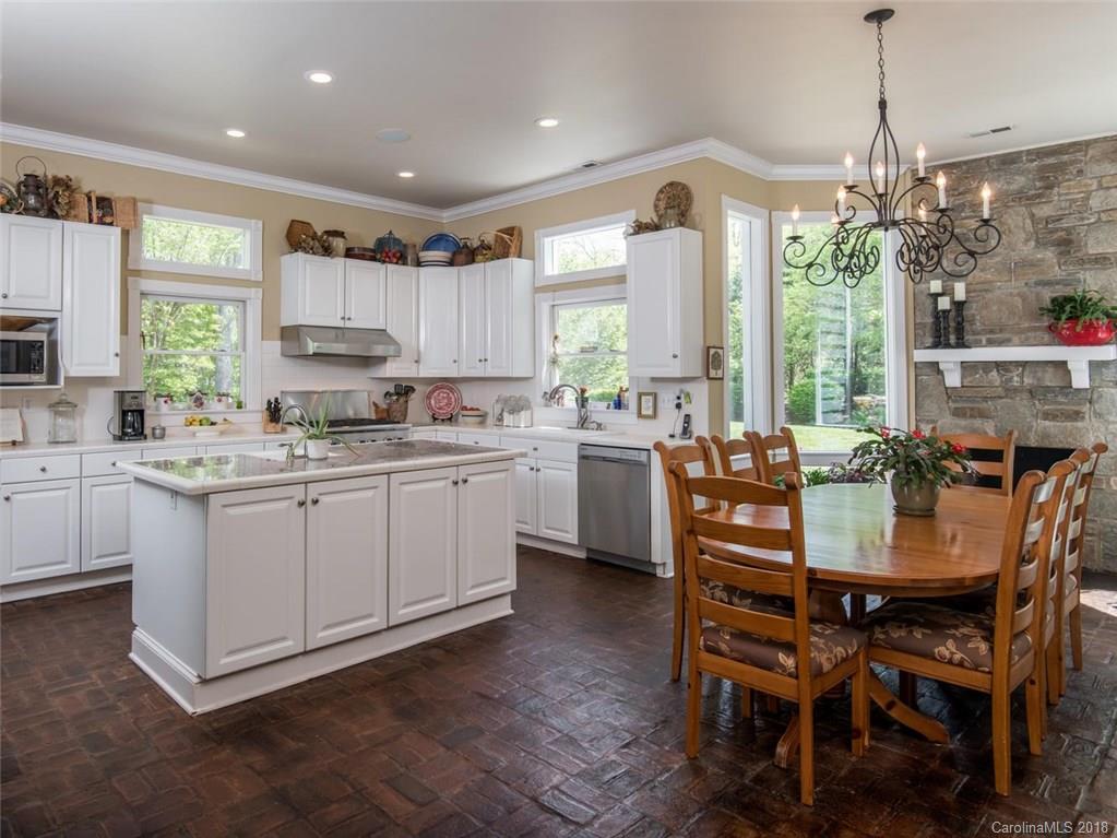 58 Running Ridge Road Asheville, NC 28804 - Photo 19 of 36 Gallery Image 19
