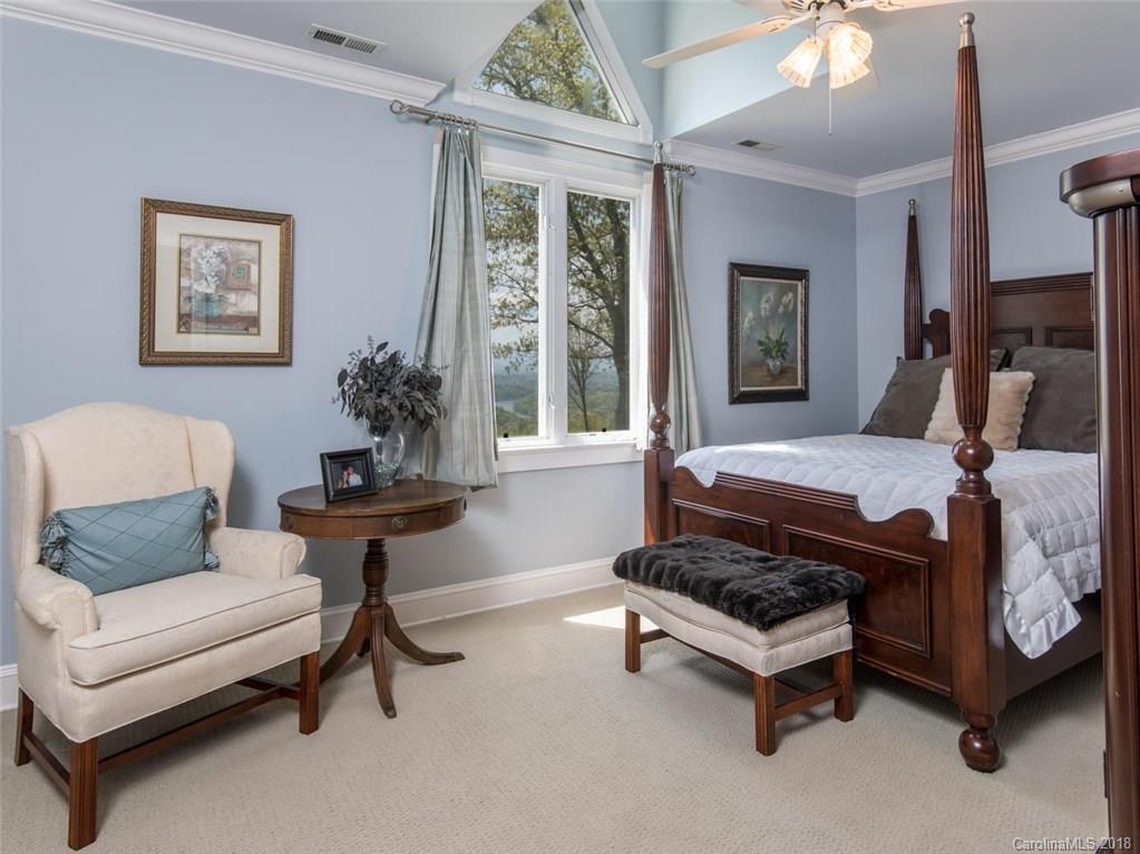 58 Running Ridge Road Asheville, NC 28804 - Photo 26 of 36 Gallery Image 26