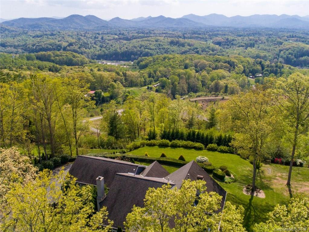 58 Running Ridge Road Asheville, NC 28804 - Photo 4 of 36 Gallery Image 4