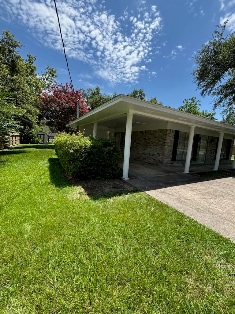 2002 Maple Street Liberty, TX 77575 - Photo 4 of 18
