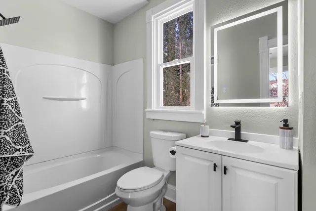 $349,900 | 704 Grand Avenue, Sheboygan, WI 53083