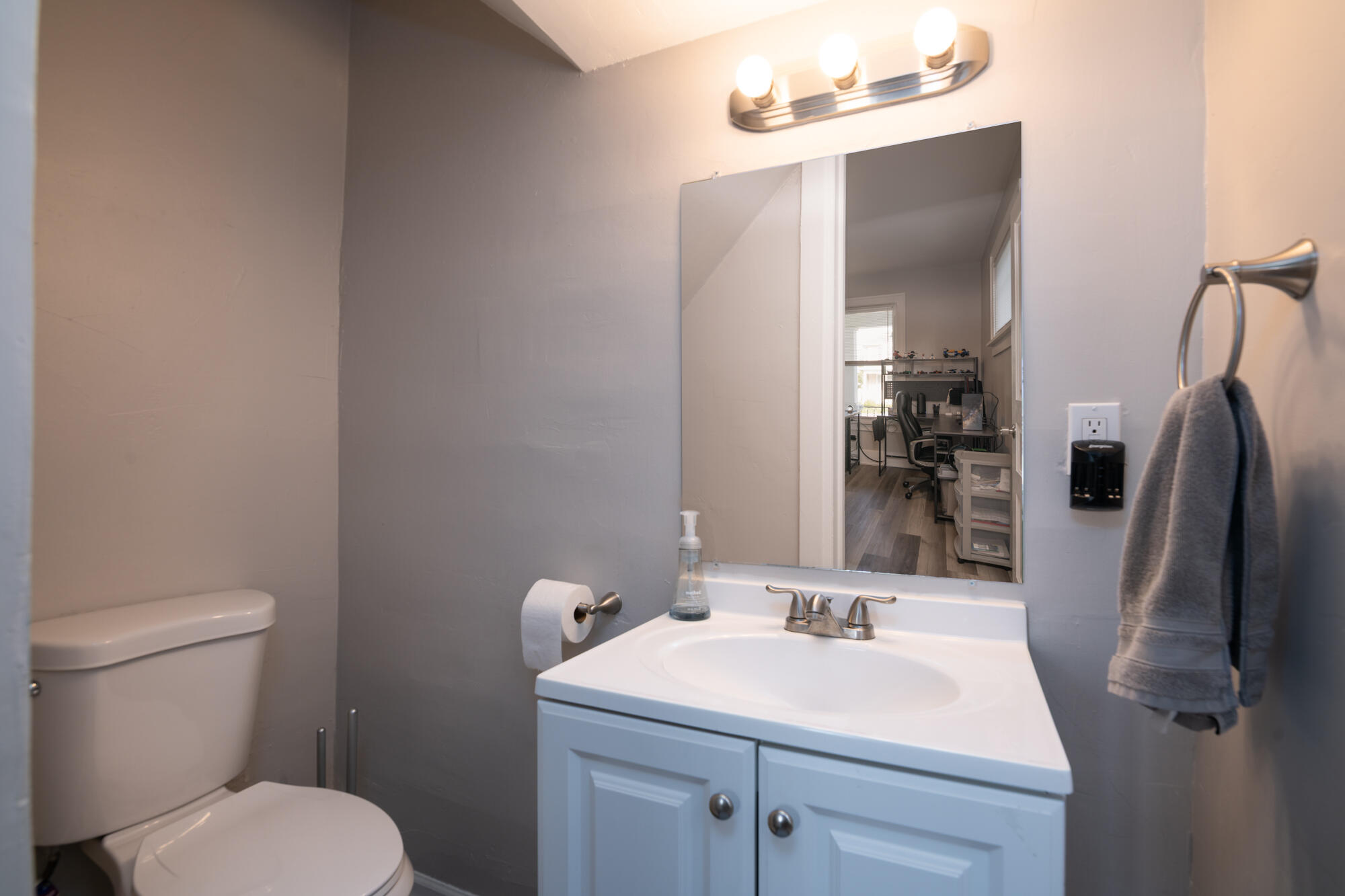 1110 Hayes Avenue Racine, WI 53405 - Photo 17 of 37 Lower Bath-Off of Den