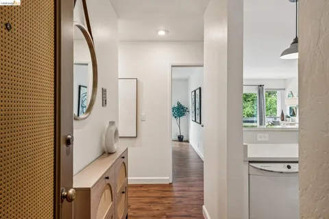 $445,000 | 651 Oakland Avenue, Unit 1F, Oakland, CA 94611