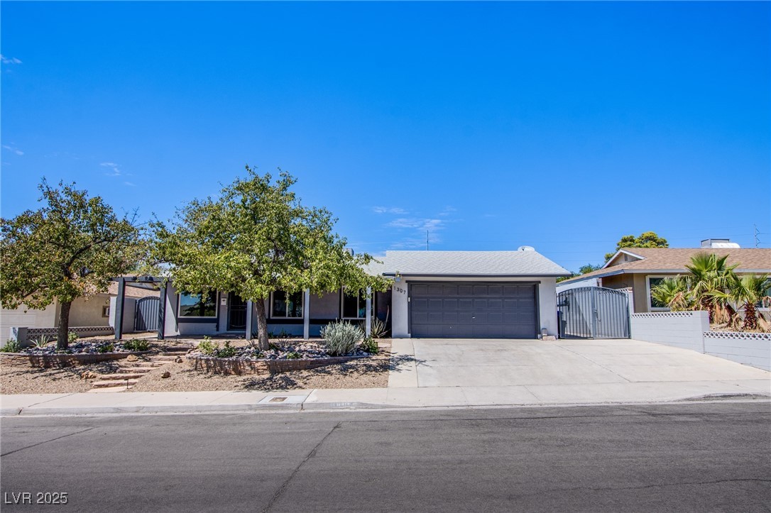1307 Appaloosa Road Boulder City, NV 89005 - Photo 3 of 34 Gallery Image 3