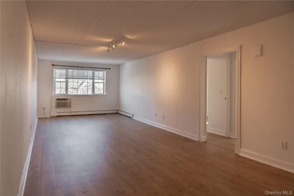 $2,500 | 1 Consulate Drive, Unit 2K, Tuckahoe, NY 10707