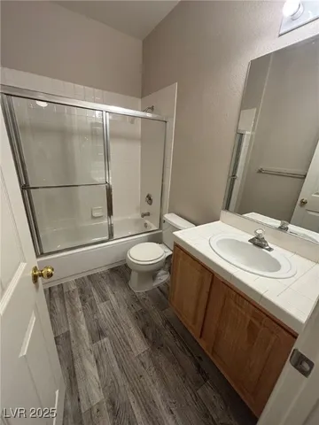 $1,635 | 4970 Black Bear Road, Unit 202, Las Vegas, NV 89149