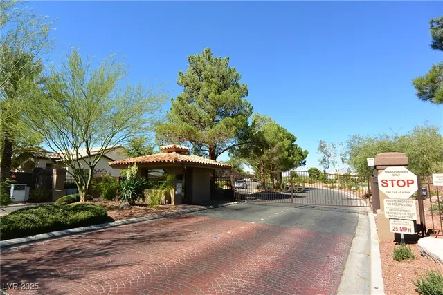 $1,635 | 4970 Black Bear Road, Unit 202, Las Vegas, NV 89149