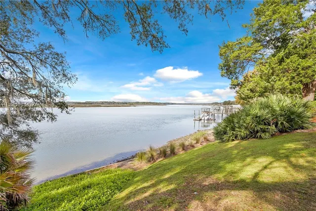 $450,000 | 25 Maiden Lane, Bluffton, SC 29910