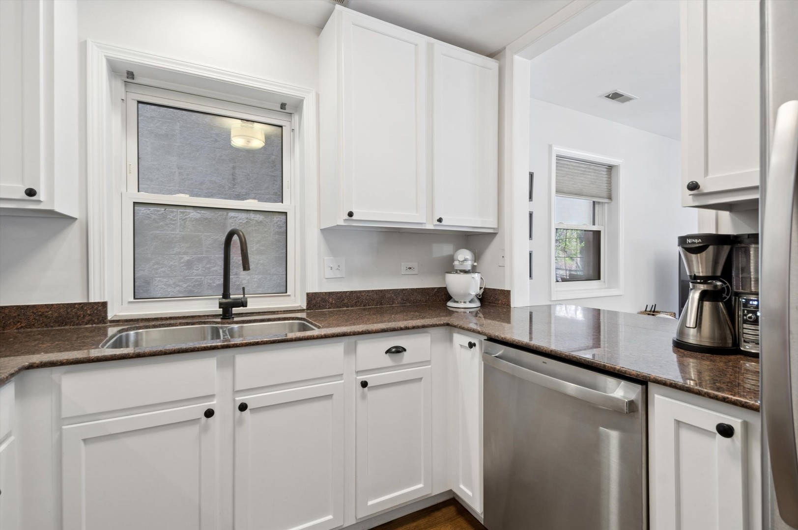2648 North Seminary Avenue, Unit 2 Chicago, IL 60614 - Photo 11 of 20
