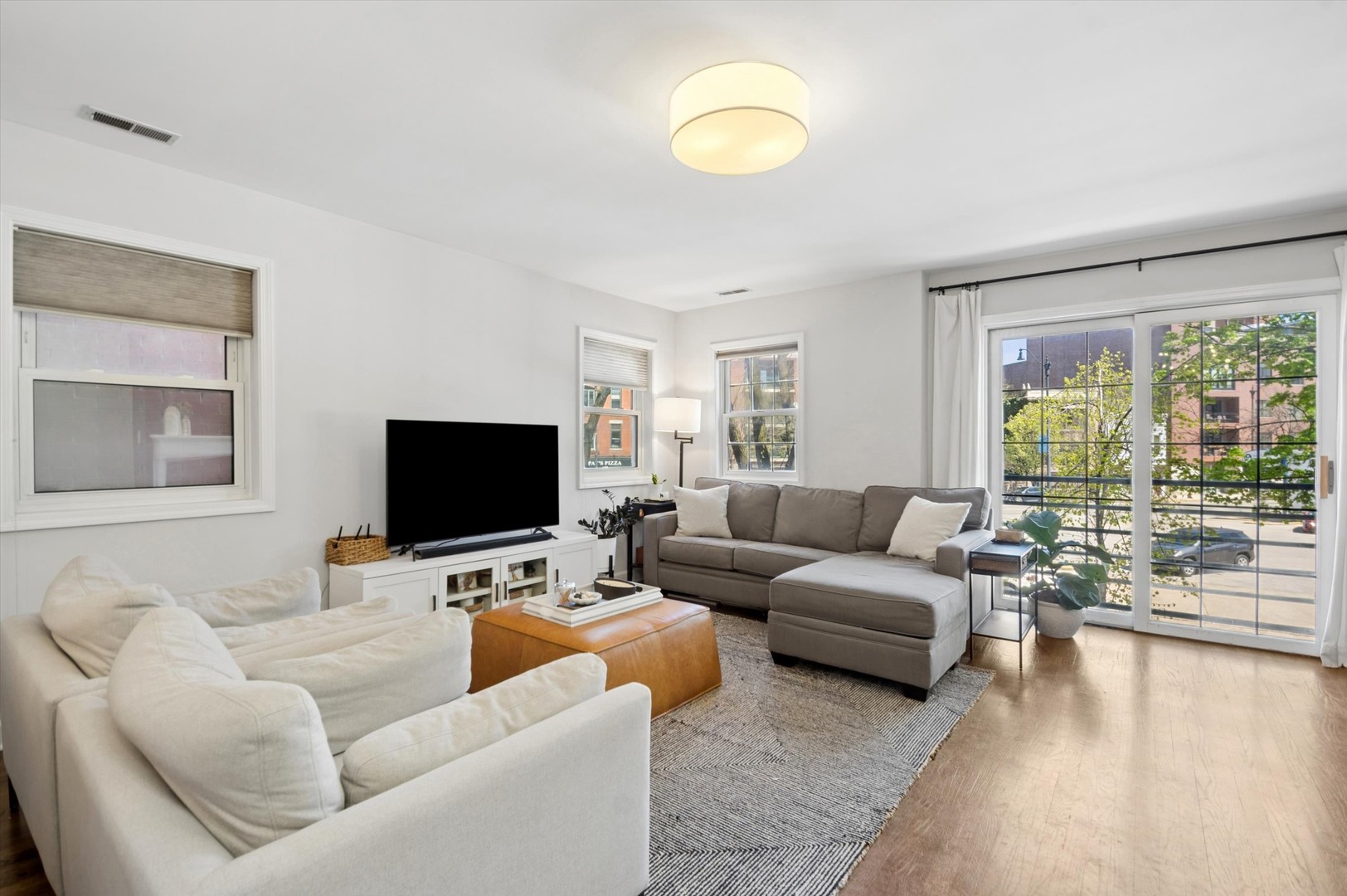 2648 North Seminary Avenue, Unit 2 Chicago, IL 60614 - Photo 4 of 20