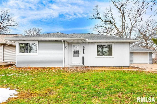 $159,900 | 2003 South Mahark Lane, Peoria, IL 61607