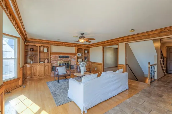 $359,900 | 1023 Southeast Timbercreek Lane, Lee's Summit, MO 64081