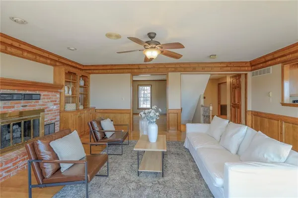 $359,900 | 1023 Southeast Timbercreek Lane, Lee's Summit, MO 64081