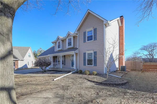 $359,900 | 1023 Southeast Timbercreek Lane, Lee's Summit, MO 64081