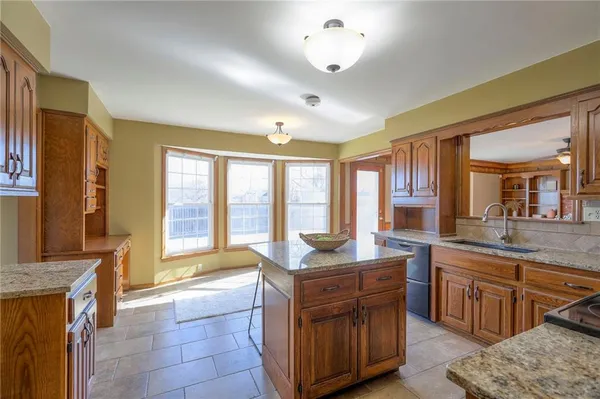 $359,900 | 1023 Southeast Timbercreek Lane, Lee's Summit, MO 64081