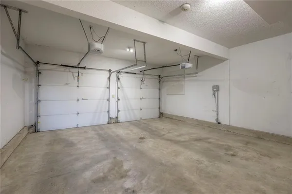 $359,900 | 1023 Southeast Timbercreek Lane, Lee's Summit, MO 64081