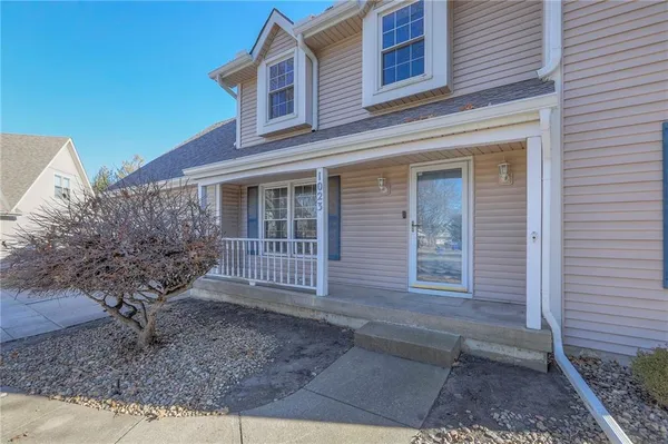 $359,900 | 1023 Southeast Timbercreek Lane, Lee's Summit, MO 64081