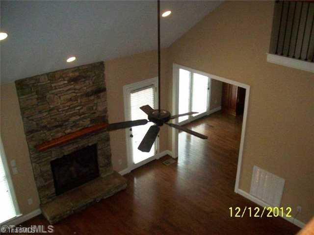 5001 Bennington Way High Point, NC 27262 - Photo 3 of 16 Living Room.