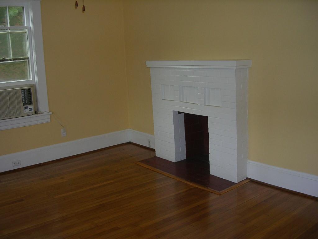 1501 Grandin Road Southwest Roanoke, VA 24015 - Photo 3 of 4 living room