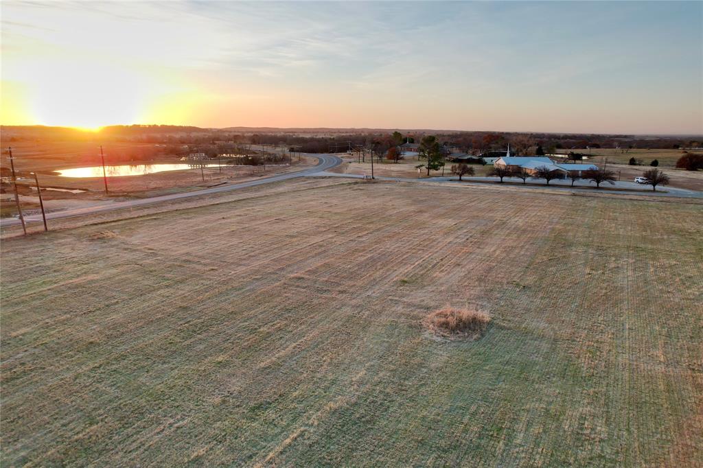 3207 Harris Street Gainesville, TX 76240 - Photo 4 of 13