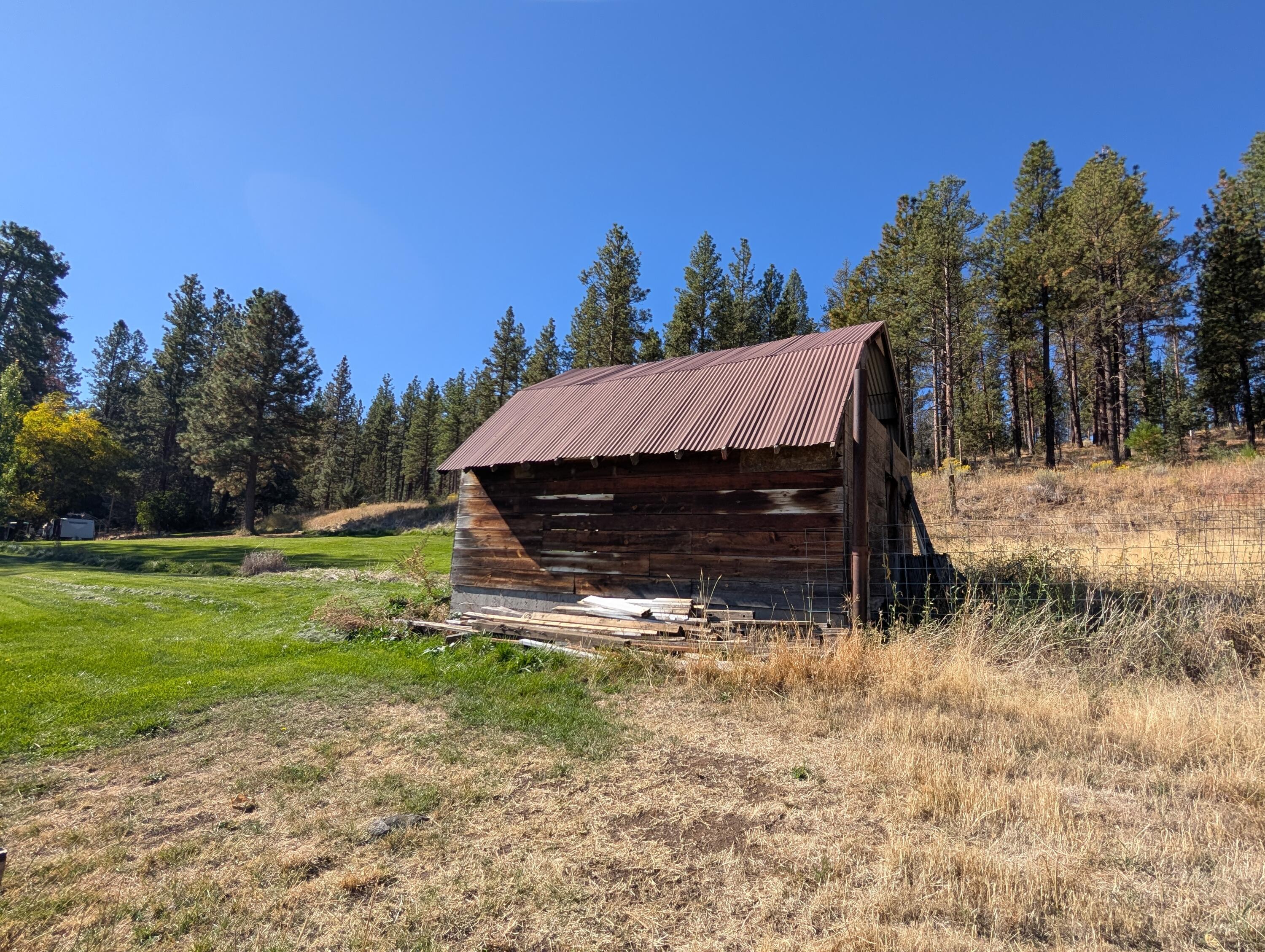 9844 West Langell Valley Road Bonanza, OR 97623 - Photo 22 of 25 PXL_20240926_173144597