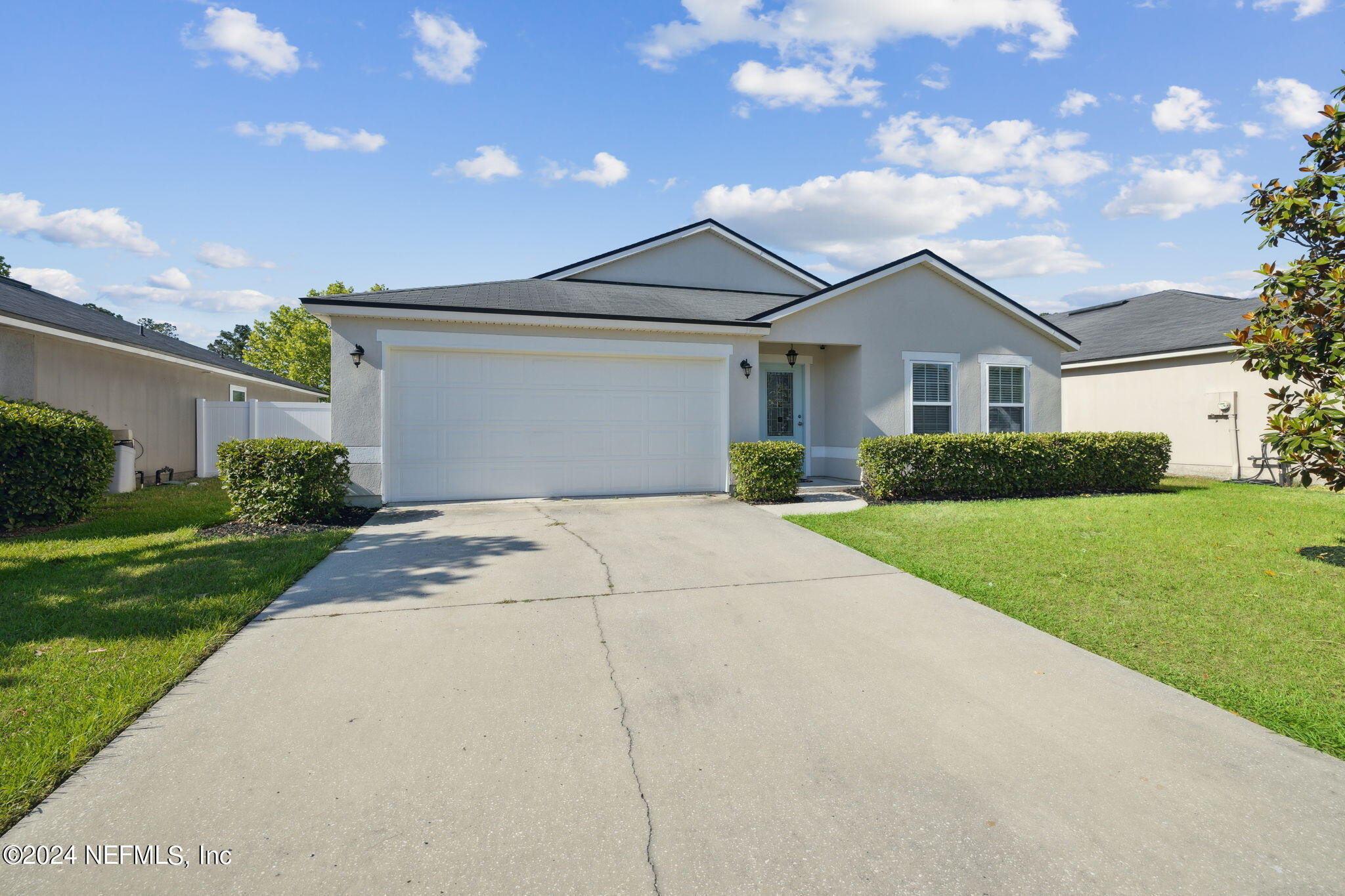 5784 Royalty Road Jacksonville, FL 32254 - Photo 2 of 54 Fresh Exterior Paint