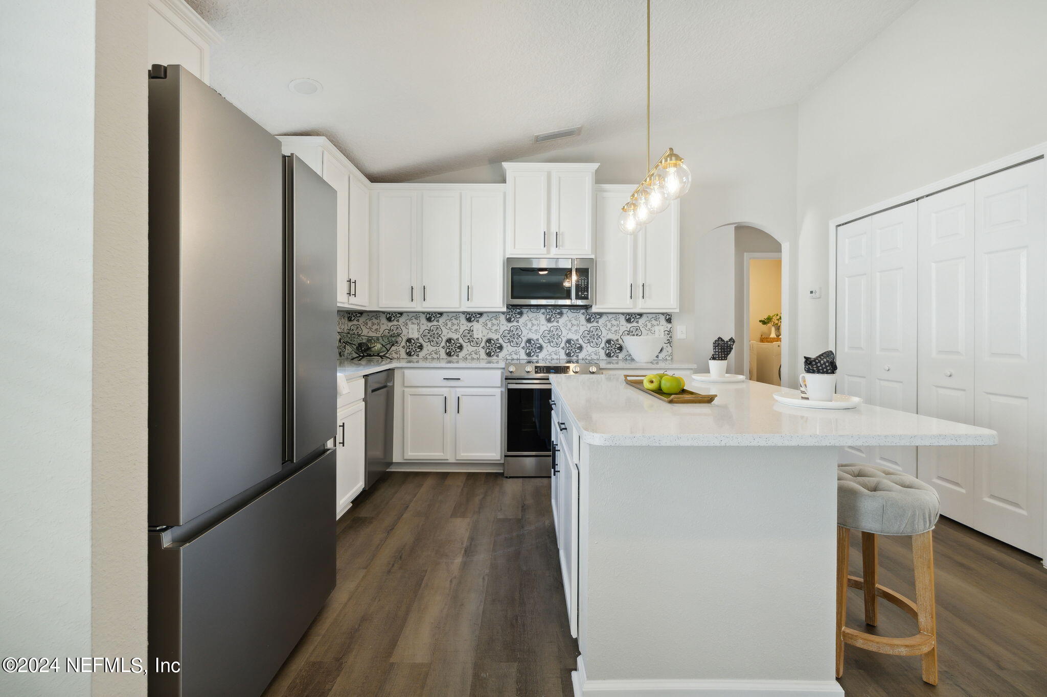 5784 Royalty Road Jacksonville, FL 32254 - Photo 21 of 54 Lots of room to entertain guests