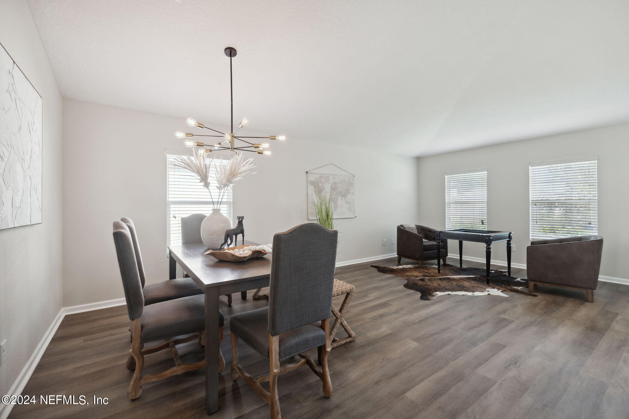 5784 Royalty Road Jacksonville, FL 32254 - Photo 10 of 54 Sitting room / Dining Combo