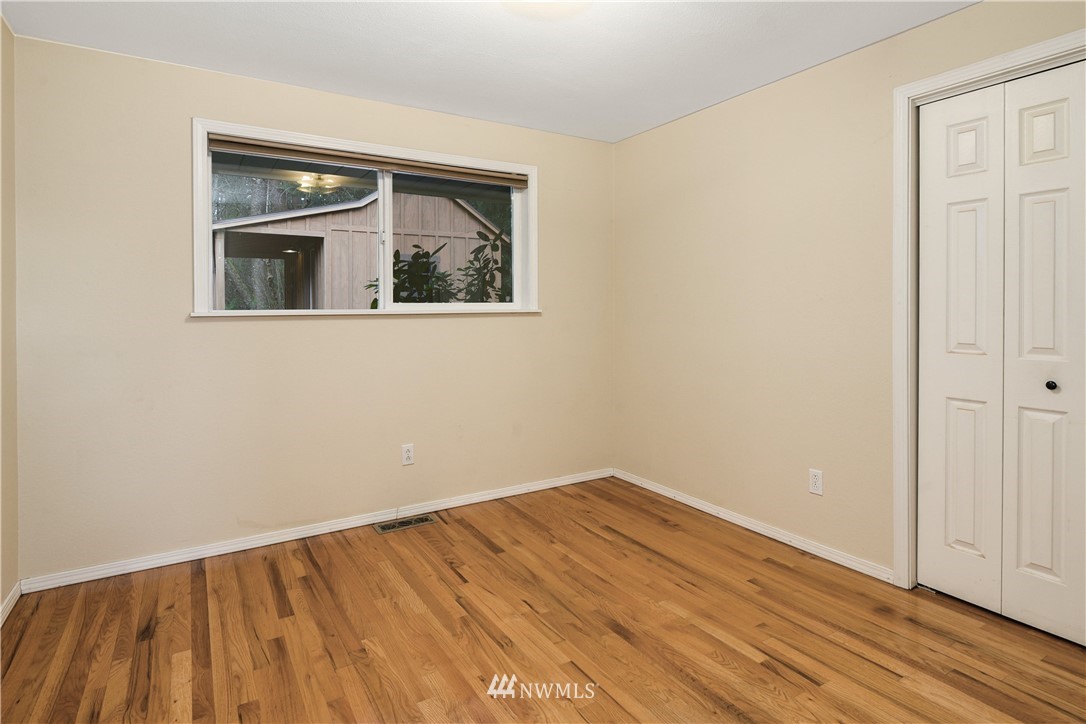 14827 Southeast 111th Place Renton, WA 98059 - Photo 14 of 26