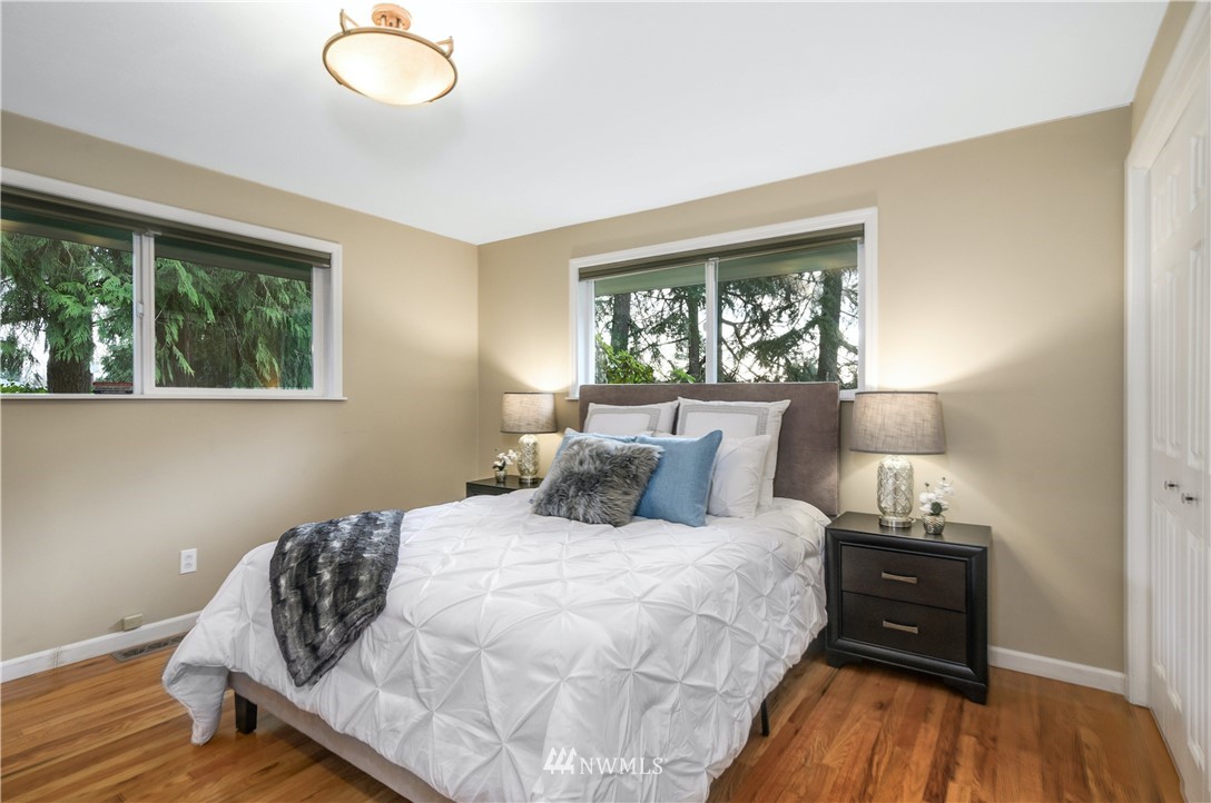 14827 Southeast 111th Place Renton, WA 98059 - Photo 17 of 26