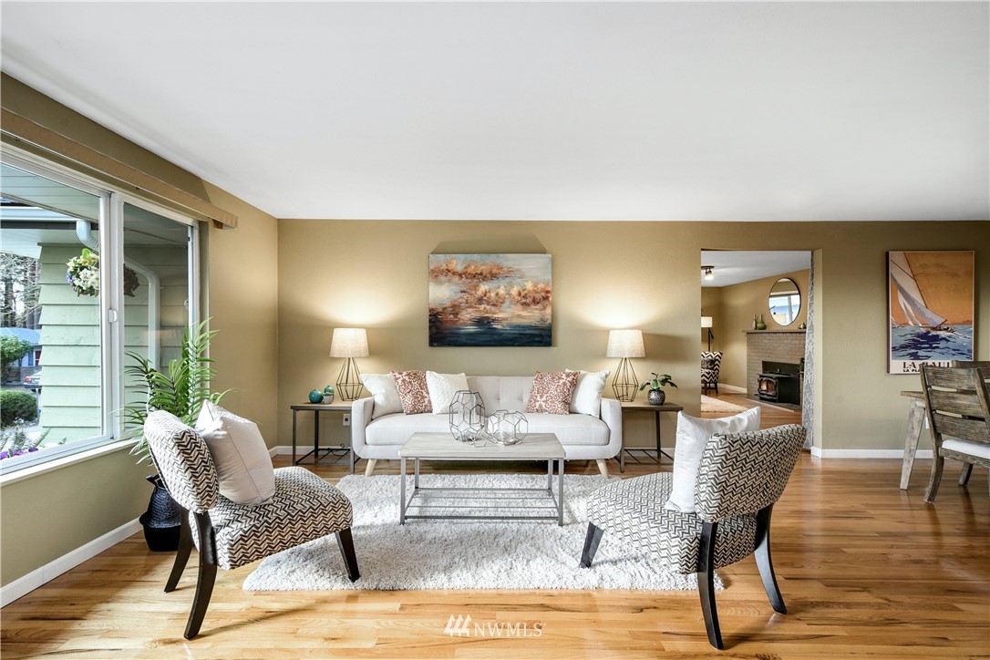 14827 Southeast 111th Place Renton, WA 98059 - Photo 4 of 26