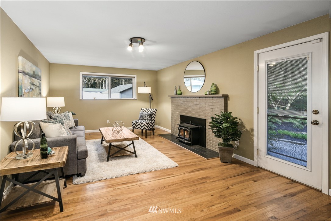 14827 Southeast 111th Place Renton, WA 98059 - Photo 7 of 26