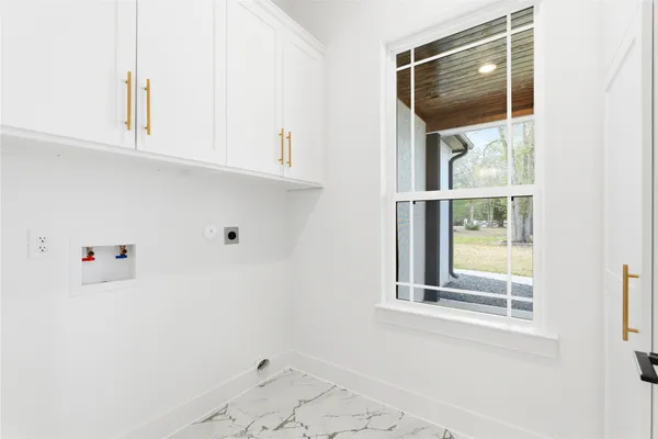 $675,000 | 2056 White Doe Court, Cleveland, TX 77328