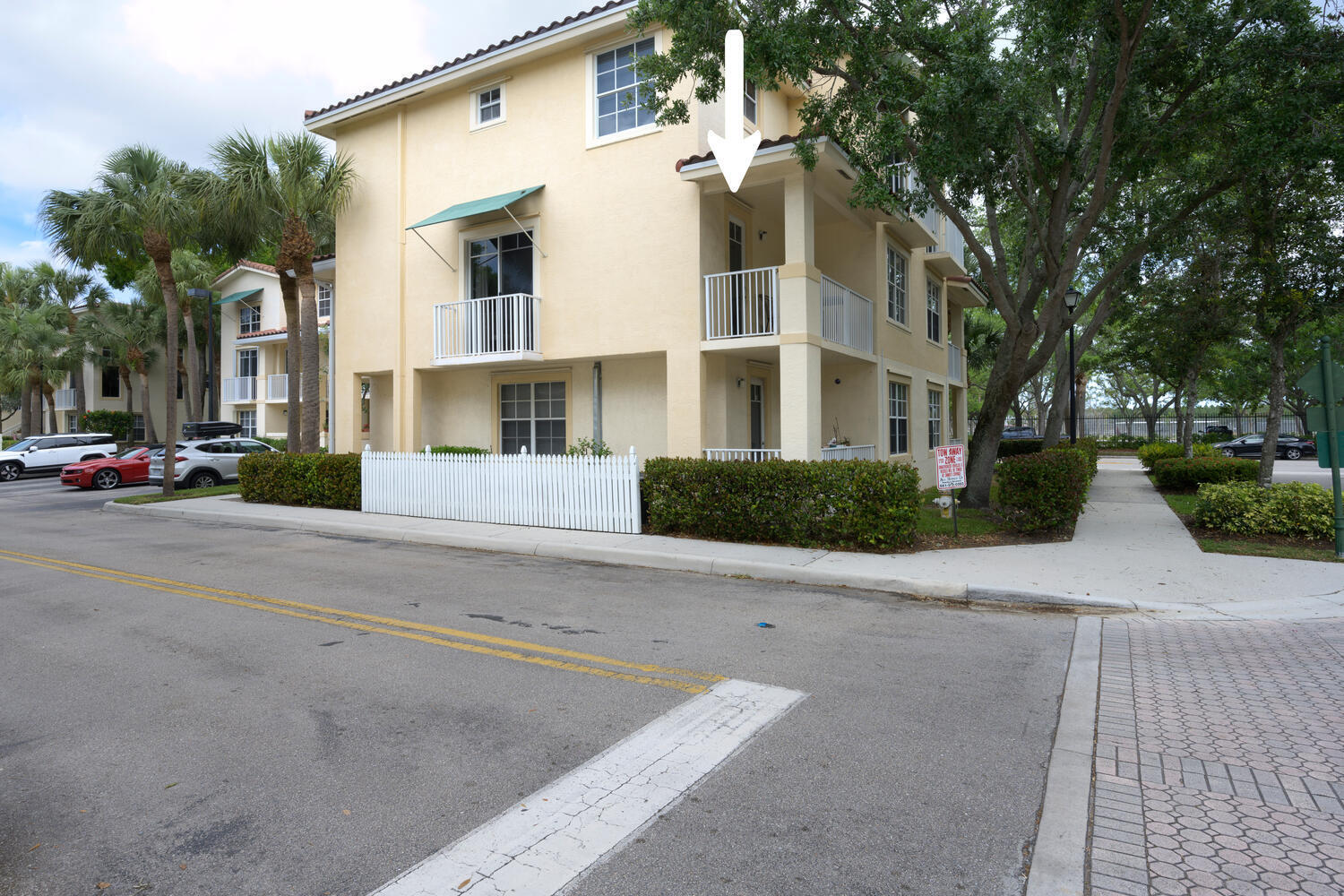 1116 University Boulevard, Unit 20 Jupiter, FL 33458 - Photo 4 of 22 Corner
