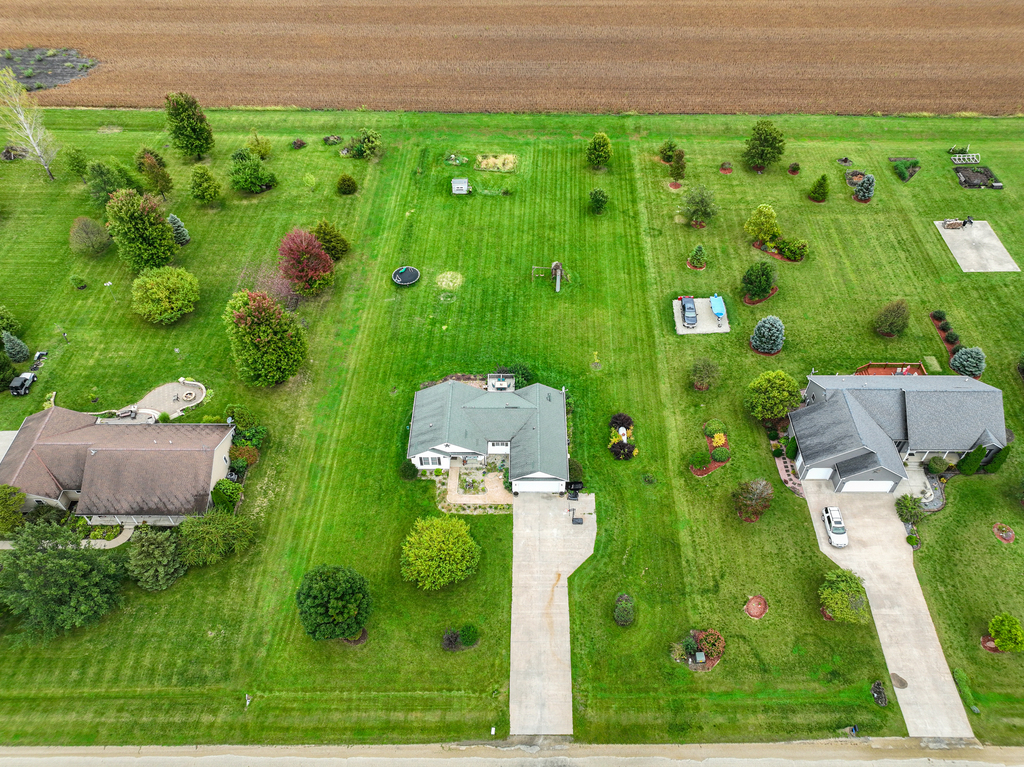 3964 East 2259th Road Serena, IL 60549 - Photo 33 of 36 a bird view of building