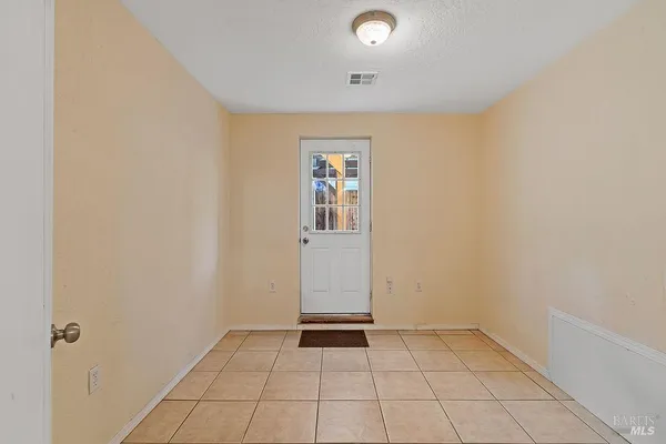 $689,000 | 201 Triplett Drive, Cloverdale, CA 95425