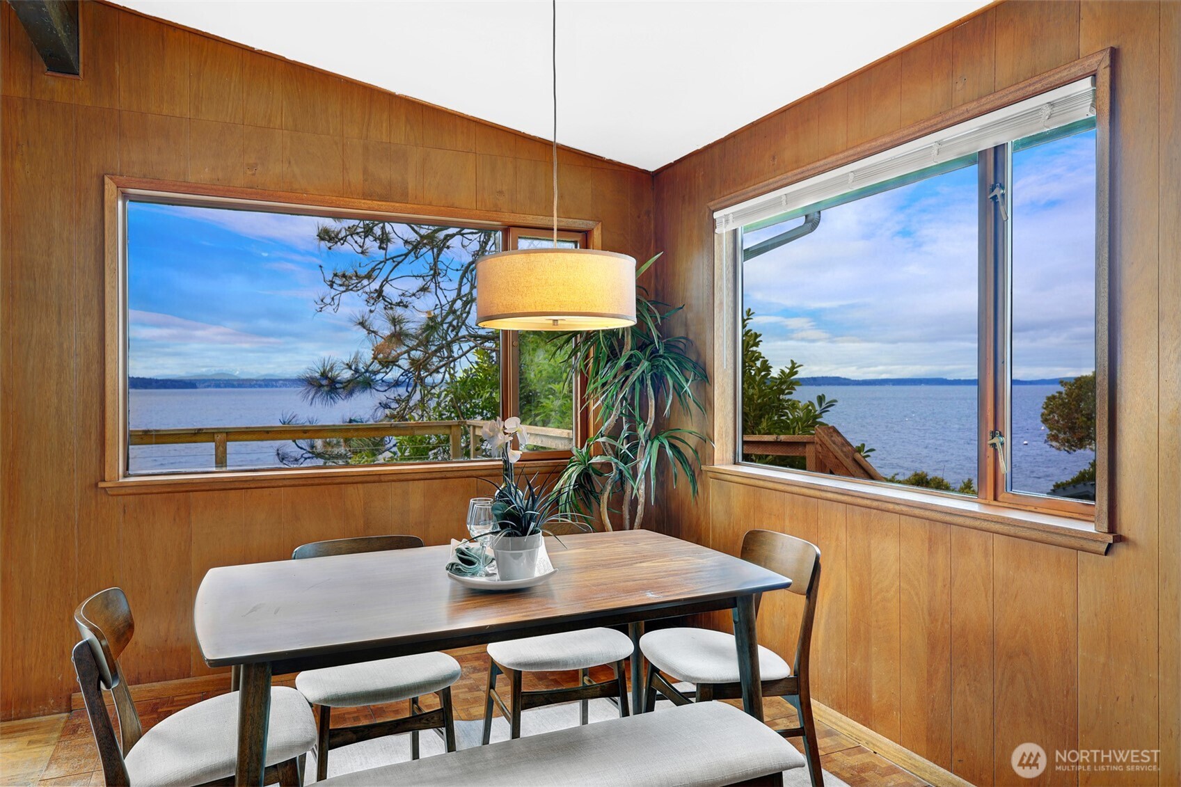 6317 Beach Drive Southwest Seattle, WA 98136 - Photo 11 of 37