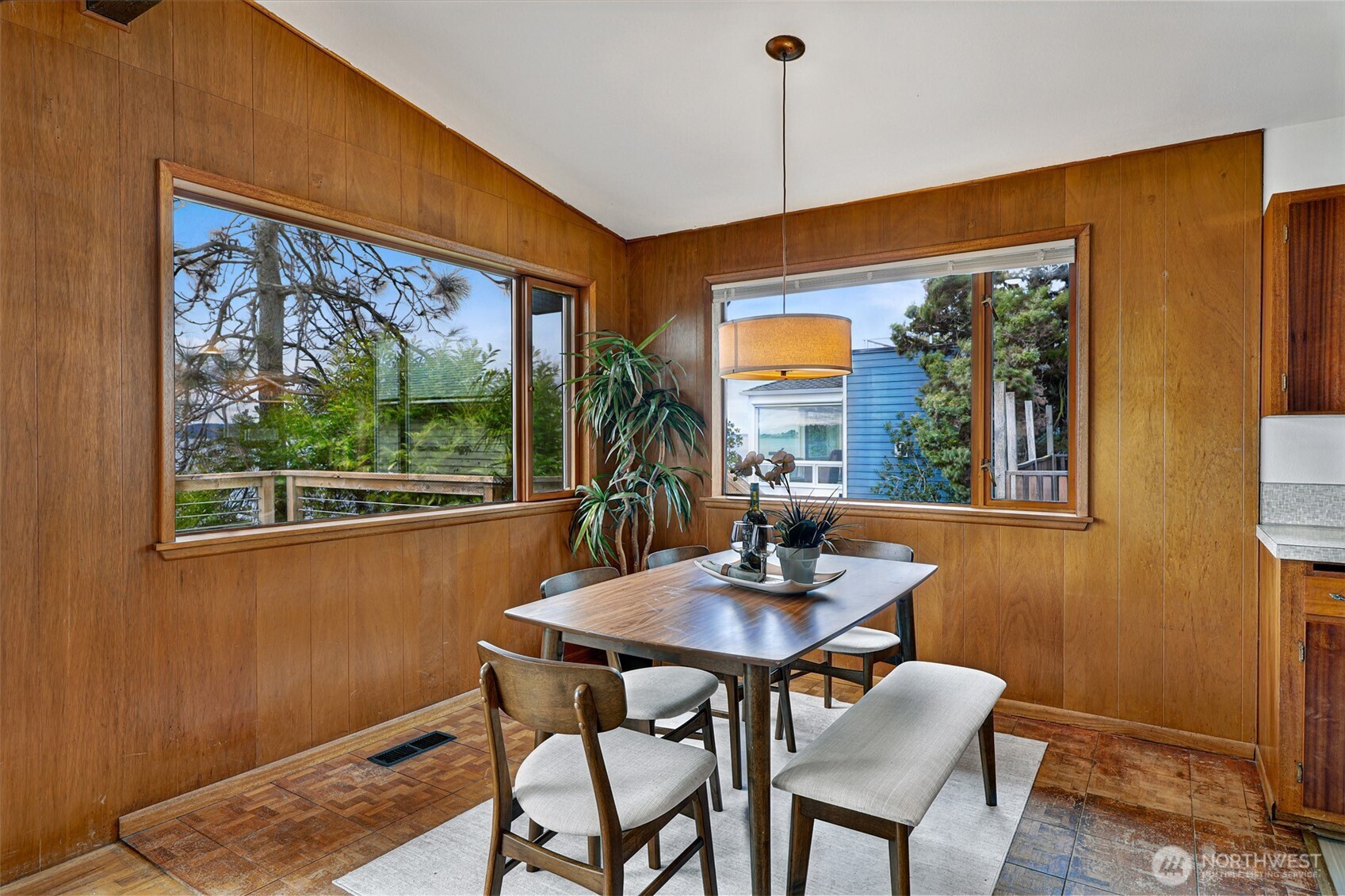 6317 Beach Drive Southwest Seattle, WA 98136 - Photo 12 of 37