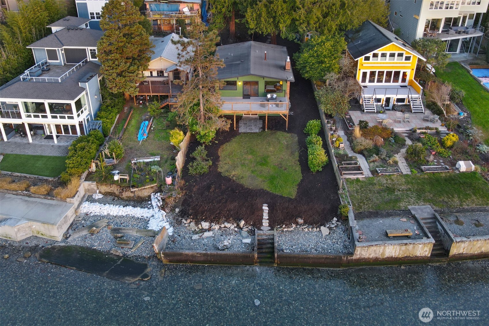 6317 Beach Drive Southwest Seattle, WA 98136 - Photo 3 of 37