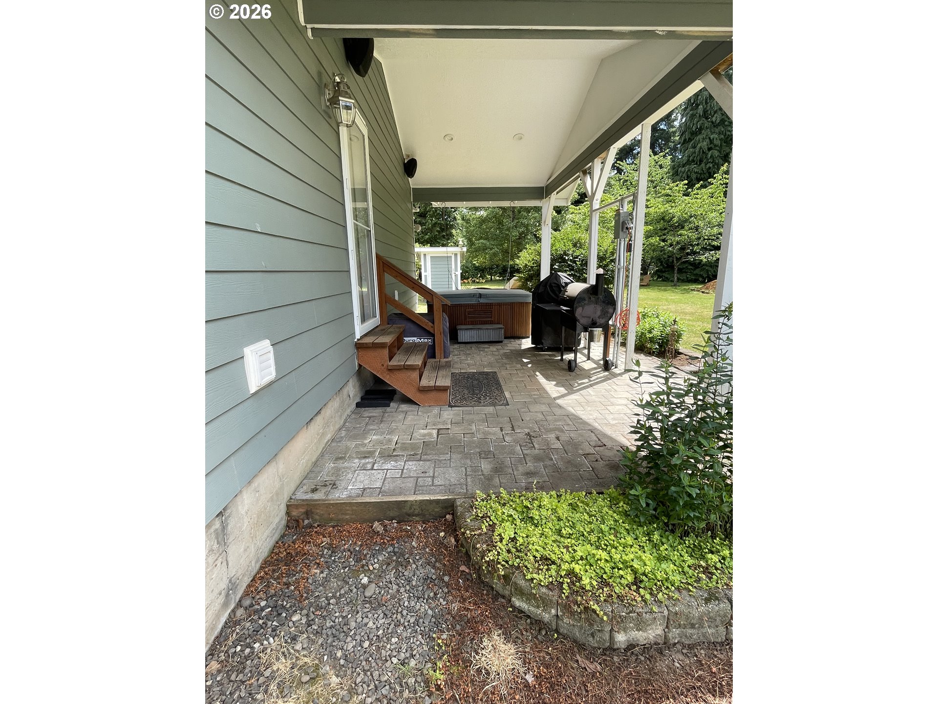 31601 Southeast Lawrence Road Estacada, OR 97023 - Photo 26 of 37 Hot Tub