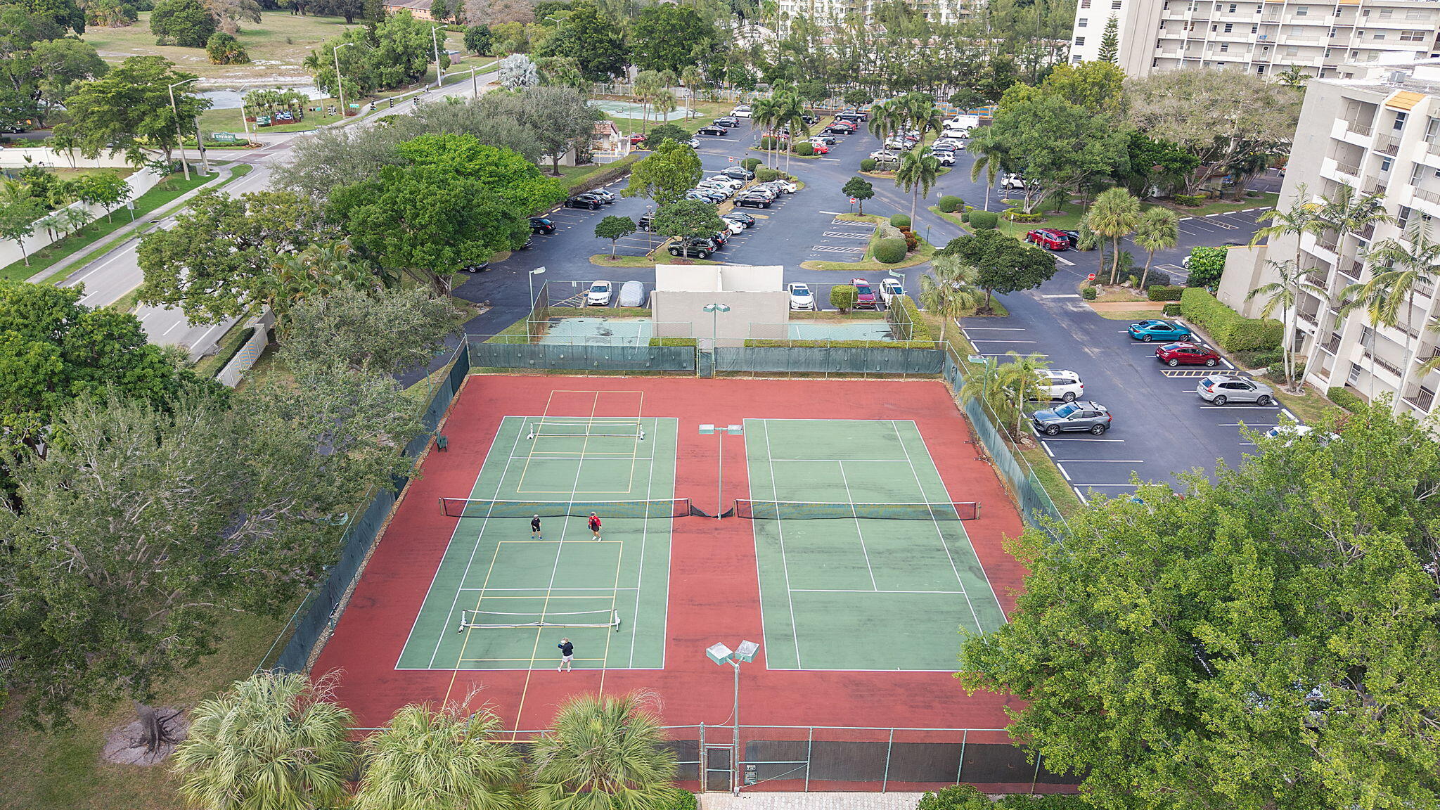 3930 Inverrary Boulevard, Unit 505D Lauderhill, FL 33319 - Photo 26 of 30 Community tennis area