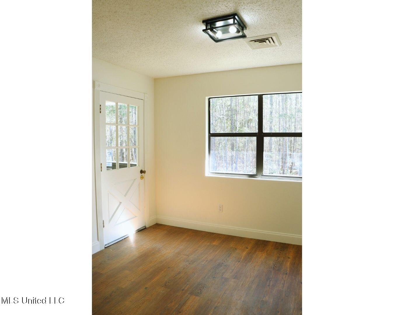 5010 Jobert Road Bay St. Louis, MS 39520 - Photo 15 of 35 11
