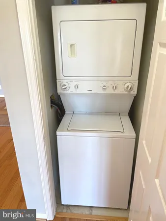 $2,600 | 1100 Quaker Hill Drive, Unit 421, Alexandria, VA 22314